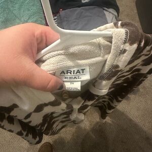 Like new cow print ariat  hoodie